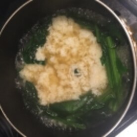 簡単 鍋キューブの素を使ったほうれん草の醤油雑炊 レシピ 作り方 By Yahman31 楽天レシピ 簡単 鍋キューブの素を使ったほうれん草の醤油雑炊 レシピ 作り方 By Yahman31 楽天レシピ